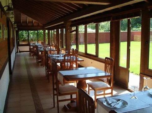 Posada Restaurante Prada A Tope Treceño Eksteriør billede